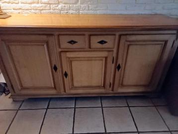 Eikenhouten Dressoir GRATIS  beschikbaar voor biedingen
