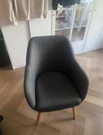 dark grey upholstered chair with wooden legs, Ophalen, Zo goed als nieuw, Overige kleuren, Eén