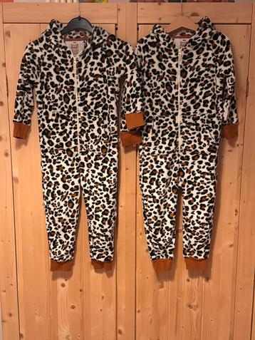 2x luipaard Onesie beschikbaar voor biedingen