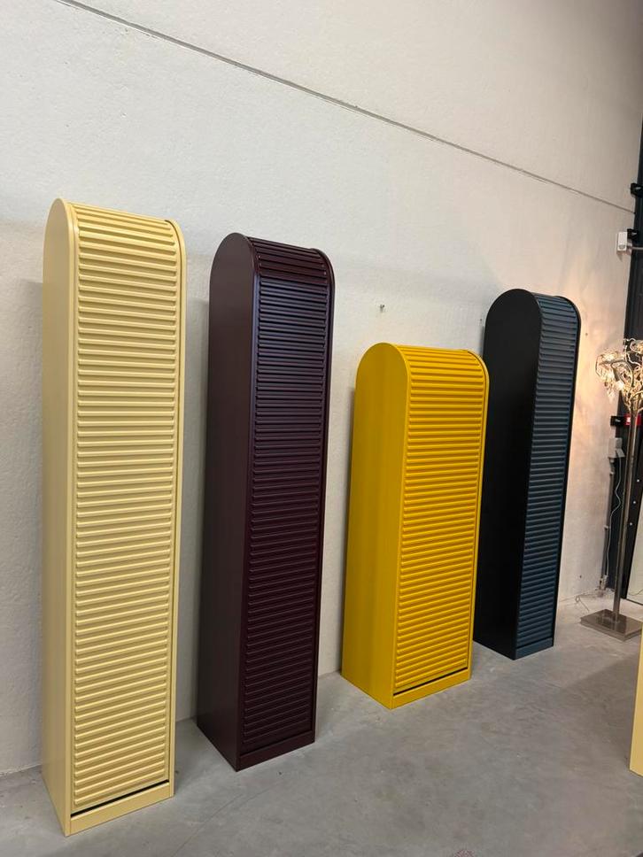 Nieuw Pastoe A’dammer Boekenkast Design Kast Lemon 205x37, Huis en Inrichting, Kasten | Boekenkasten, Nieuw, Minder dan 50 cm