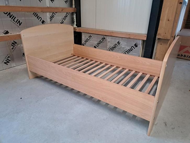 2 stuks 》》 Meegroeibed // Peuterbed // Ledikant, Kinderen en Baby's, Kinderkamer | Bedden, Gebruikt, Minder dan 140 cm, 70 tot 85 cm
