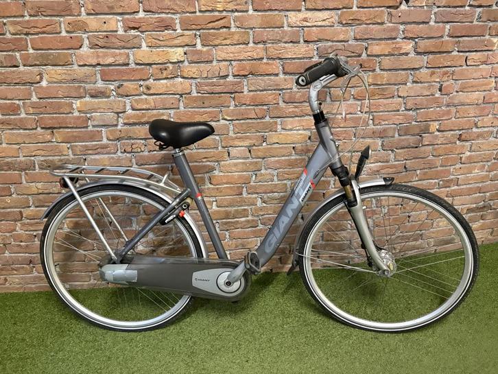 Fietshokje Hoofddorp: Giant Cosmo Damesfiets 57cm, Fietsen en Brommers, Fietsen | Dames | Damesfietsen, Zo goed als nieuw, Giant