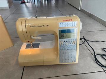 Singer professional XL-10 naaimachine beschikbaar voor biedingen