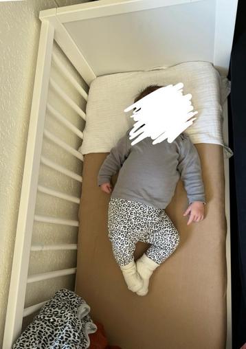 Co-sleeper bijna nieuw beschikbaar voor biedingen
