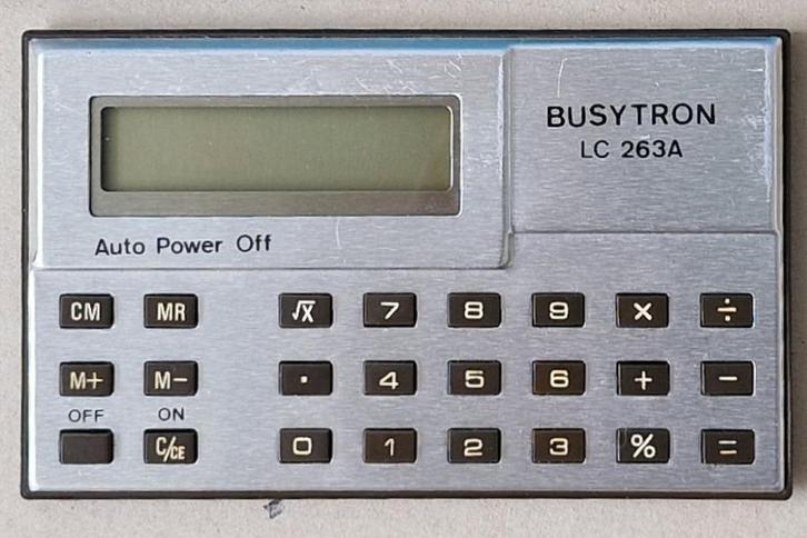 Prima Vintage Creditcard Formaat Rekenmachine LC263A + Mapje, Diversen, Rekenmachines, Zo goed als nieuw, Ophalen of Verzenden