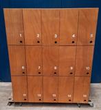 Houten lockerkast / opbergkast 158 x 136 x 60 cm, Ophalen, Gebruikt