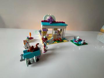 Lego Friends 41085 Dierenkliniek beschikbaar voor biedingen