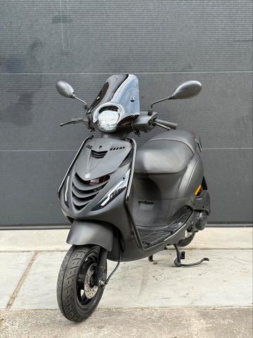 PIAGGIO ZIP 4T 3V 2021 BROM FULL OPTION MAT ZWART beschikbaar voor biedingen