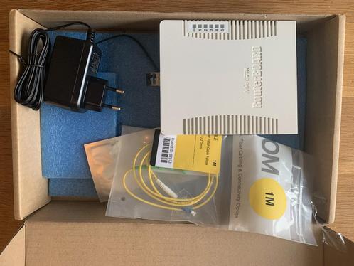 MikroTik RouterBOARD RB260GS + KPN/Youfone glasvezel SFP, Computers en Software, Routers en Modems, Gebruikt, Router, Ophalen of Verzenden