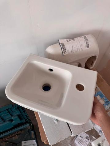 NIEUW! 2x Toilet fontein set Grohe + Villeroy & Boch beschikbaar voor biedingen