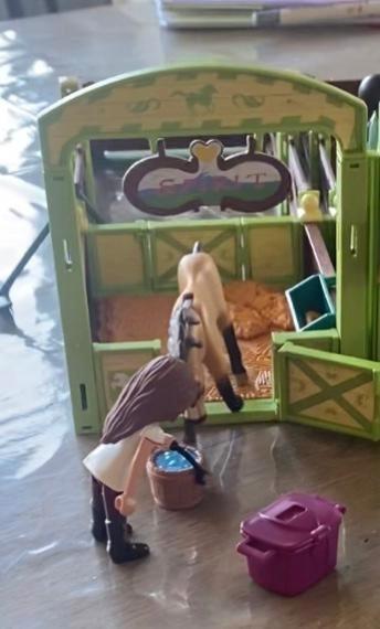Spirit 9478 lucky met Spirit playmobil  beschikbaar voor biedingen