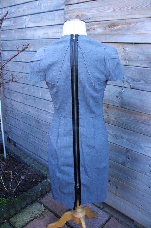 Jurk grijs Barbara Schwarzer mt 36 Vaste prijs, Barbara Schwarzer, Ophalen of Verzenden, Zo goed als nieuw, Knielengte