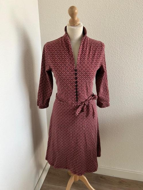 King Louie maat L rode Emmy jurk 2357, Kleding | Dames, Jurken, Zo goed als nieuw, Maat 42/44 (L), Rood, Knielengte, Ophalen of Verzenden