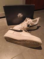 Nike Air Force 1 '07 LV8 - Maat 42, Kleding | Heren, Schoenen, Wit, Nike, Ophalen of Verzenden, Sneakers of Gympen