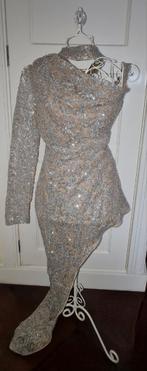 Zilverkleurige Gala Jurk met glitters, Huwelijk, Ophalen of Verzenden, Kleding, Maat 36 (S)