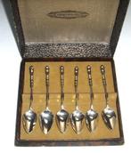 Antiek set: zes zilveren koffielepeltjes in cassette ca 1920, Antiek en Kunst, Ophalen of Verzenden, Zilver