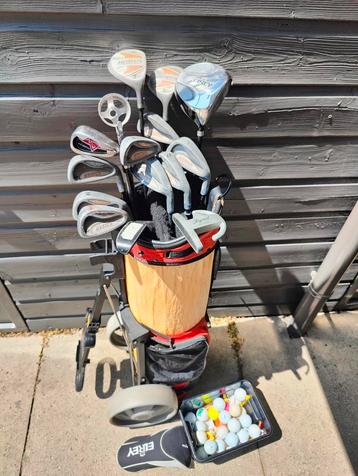 Complete golfset met tas en trolley. beschikbaar voor biedingen