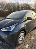 Toyota Aygo 1.0 Vvt-i 72pk 5D 2020 Grijs camera carplay, Auto's, Voorwielaandrijving, 4 stoelen, Origineel Nederlands, Handgeschakeld