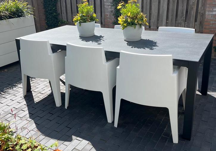 6 zgan witte box tuinstoelen met kussentjes (twv al €25 pst), Tuin en Terras, Tuinstoelen, Zo goed als nieuw, Plastic, Stapelbaar