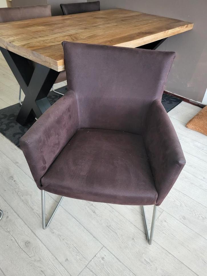 Mooie bruine stoelen met armleuningen, Huis en Inrichting, Stoelen, Gebruikt, Eén, Metaal, Stof, Bruin, Ophalen of Verzenden