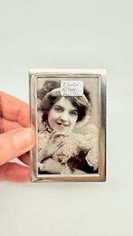 Zilveren fotolijstje met glas er voor en houten achterkant., Verzenden, Zilver
