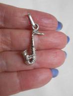 Zilveren hanger Saxofoon nr.537, Sieraden, Tassen en Uiterlijk, Kettinghangers, Verzenden, Zo goed als nieuw, Zilver, Zilver