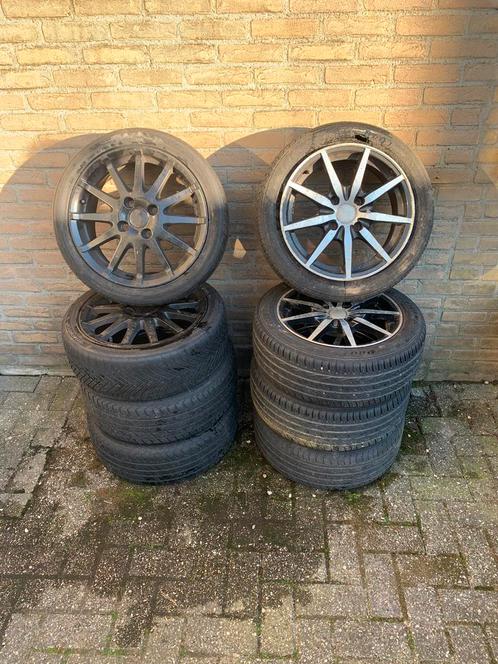 2 sets velgen, een ingedeukt andere heeft een kapotte band, Auto diversen, Wieldoppen, Gebruikt, Ophalen