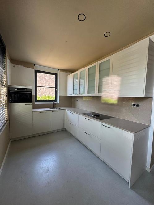 Nette Hoekkeuken Composiet + TOP Apparatuur GEDEMONTEERD, Huis en Inrichting, Keuken | Complete keukens, Zo goed als nieuw, Hoekkeuken