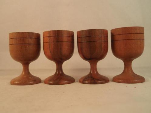 B343 6 miniatuur handgedraaide treenware bokaaltjes goblets, Huis en Inrichting, Keuken | Servies, Gebruikt, Overige typen, Effen