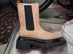 Chelsea boots maat 38 & 39 zandkleur met zwart NIEUW, Oxmox, Beige, Nieuw, Ophalen of Verzenden