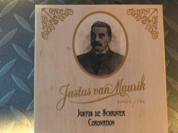 Justus van Maurik antieke sigaren 30 jaar in humidor op vogt beschikbaar voor biedingen