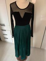 Lange groene rok Zara maat M, Kleding | Dames, Rokken, Ophalen of Verzenden, Zo goed als nieuw, Groen, Onder de knie