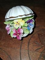 Royal Adderley Porseleinen Bloemstuk, Overige materialen, 4 tot 7 cm, Overige kleuren, Ophalen of Verzenden