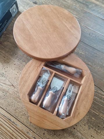 Kaasplank met mesjes nieuw beschikbaar voor biedingen