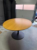 Artifort Circle 3 eettafel in perfecte staat, Ophalen, LUXE DESIGN, Overige materialen, 100 tot 150 cm