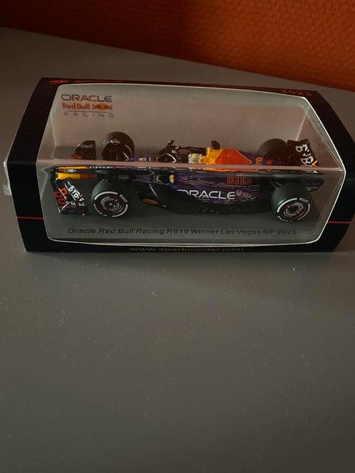 Max Verstappen RB19 2023 Las Vegas GP incl decals!, Verzamelen, Automerken, Motoren en Formule 1, Zo goed als nieuw, Formule 1