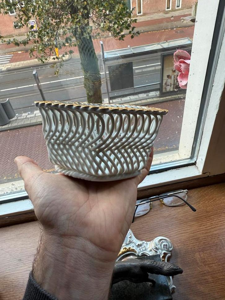 Vintage Crown Regent Porseleinen Mand Cluj-Napoca, Antiek en Kunst, Antiek | Schalen, Ophalen of Verzenden