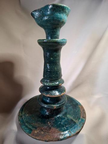 Zeldzame Perzische 17/18e eeuw turkoois glazuur olielamp beschikbaar voor biedingen