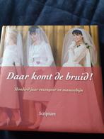 Daar komt de bruid, Ophalen of Verzenden, Gelezen, Scriptum