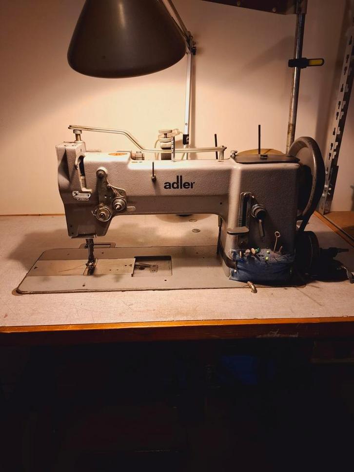 Adler Industriële Naaimachine - Dubbel Transport, Antiek en Kunst, Antiek | Naaimachines, Ophalen