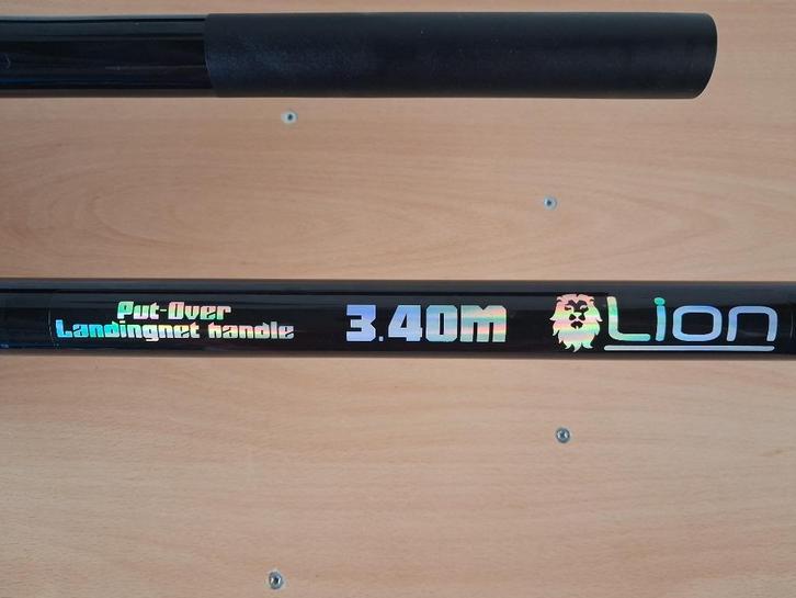 Lion schepnetsteel., Watersport en Boten, Hengelsport | Algemeen, Zo goed als nieuw, Net of Fuik, Ophalen