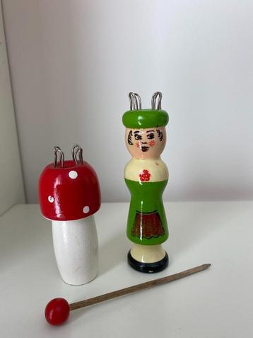 2 punnikklosjes beschikbaar voor biedingen