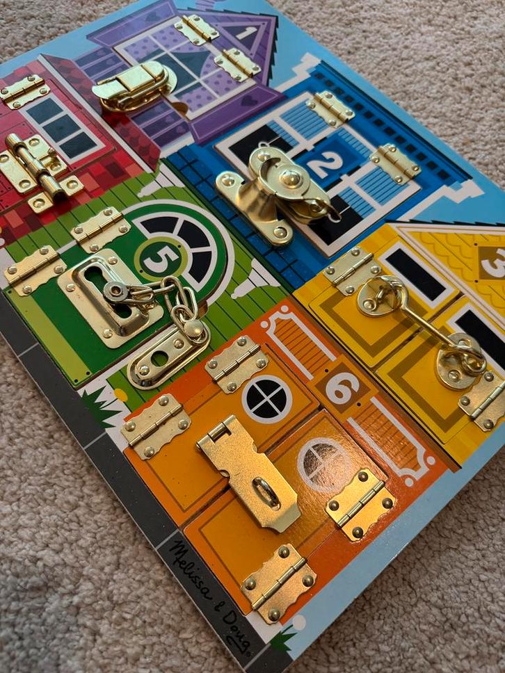 Melissa & Doug activiteitenbord, Kinderen en Baby's, Speelgoed | Houten speelgoed, Zo goed als nieuw, Ophalen of Verzenden