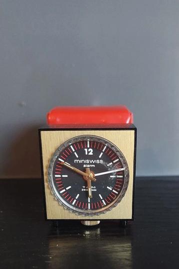 Vintage Mini Swiss Reiswekker - Defect beschikbaar voor biedingen