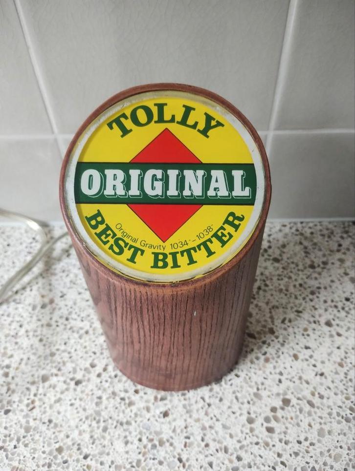 Tolly Bitter verlicht bier tap front, Verzamelen, Biermerken, Gebruikt, Reclamebord, Plaat of Schild, Overige merken, Ophalen of Verzenden