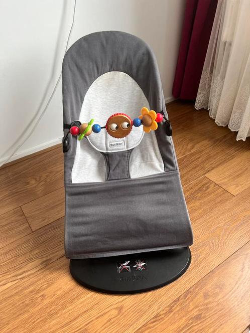 Baby björn met speelboog, Kinderen en Baby's, Wipstoeltjes, Zo goed als nieuw, Overige merken, Ophalen of Verzenden