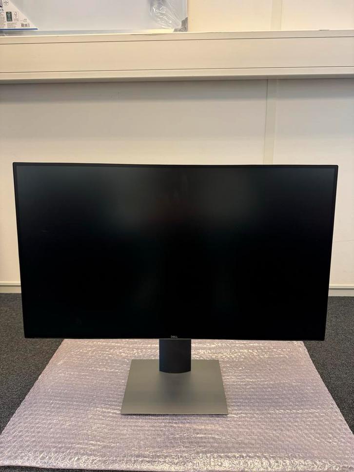 Dell UltraSharp U2718Q - 27 inch 4K Monitor, Computers en Software, Monitoren, Zo goed als nieuw, 60 Hz of minder, DisplayPort