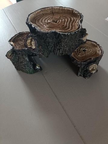 Kunstof grot. beschikbaar voor biedingen