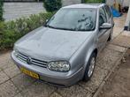 Volkswagen Golf 1.6 75KW AUT 2003 Grijs, Auto's, Stof, 4 cilinders, 1200 kg, Grijs
