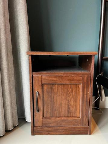IKEA Sondgestand bedside table beschikbaar voor biedingen